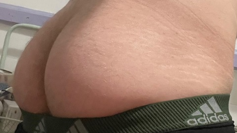 Header of cheeky_tom