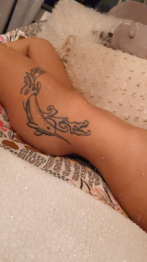 Header of girlwiththenarwhaltattoo