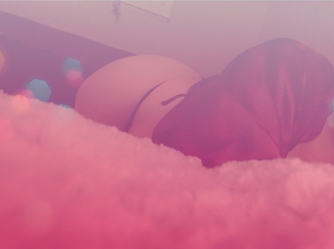 Header of honeycheeky