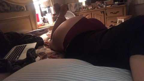 Header of honeyxcheekss