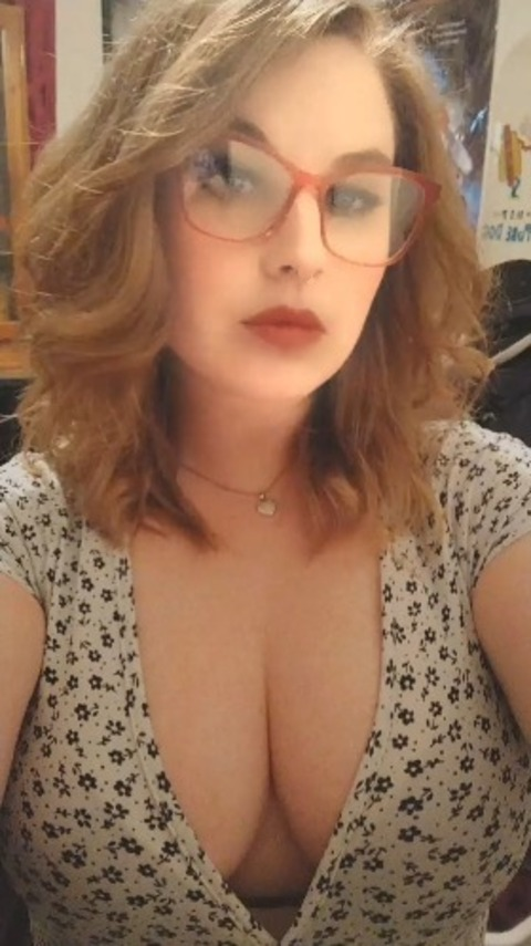 Header of jinxievoodoll