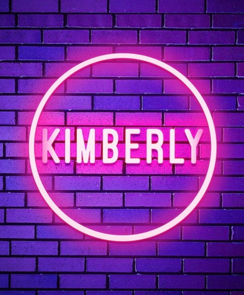 Header of kimberlyloveee