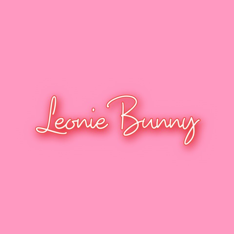 Header of leoniebunny