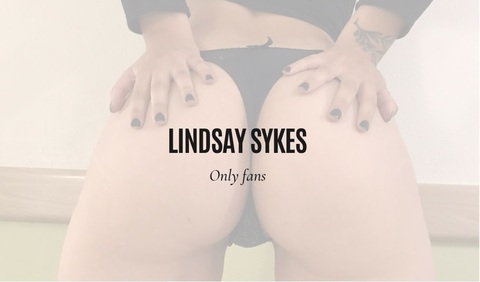 Header of lindsaysykesss