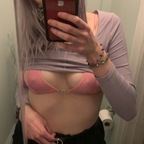 Onlyfans leaks louellapeach 

 profile picture