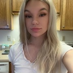 mikaelaelora profile picture