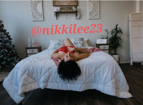 Header of nikkilee23