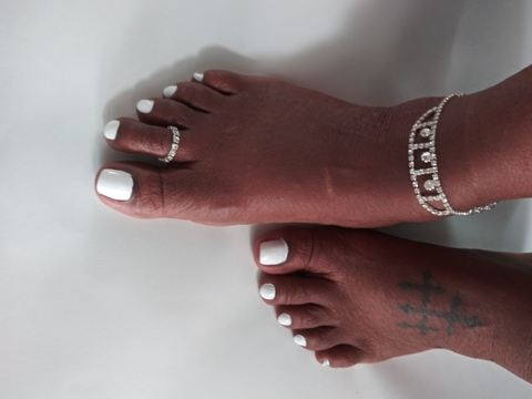 Header of royalfancyfeet