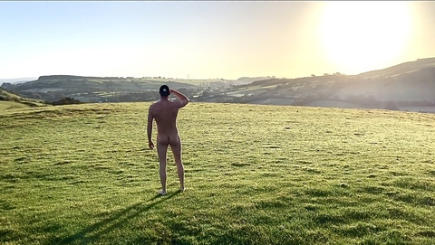 Header of thesecretnudist