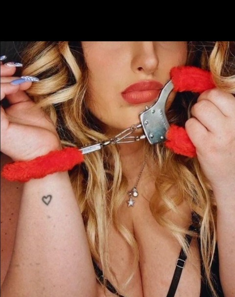 Header of white_bunny95