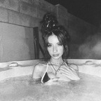 z (@zoegraves) Leaked OnlyFans 

 profile picture